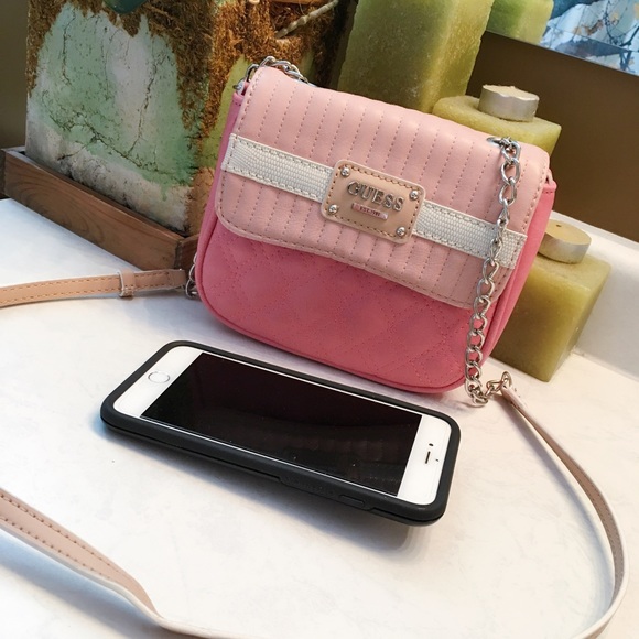Guess girly pink mini square bag - Picture 3 of 9
